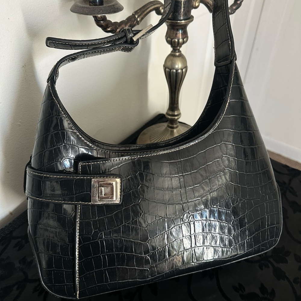 Classic Black Croc-Embossed Shoulder Bag